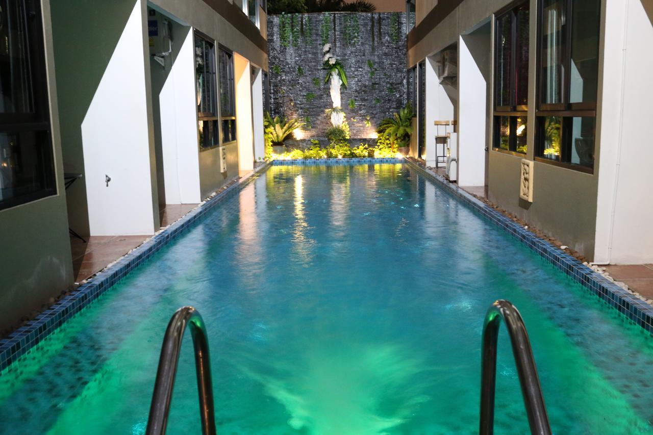 The Pool Resort Банкок Екстериор снимка